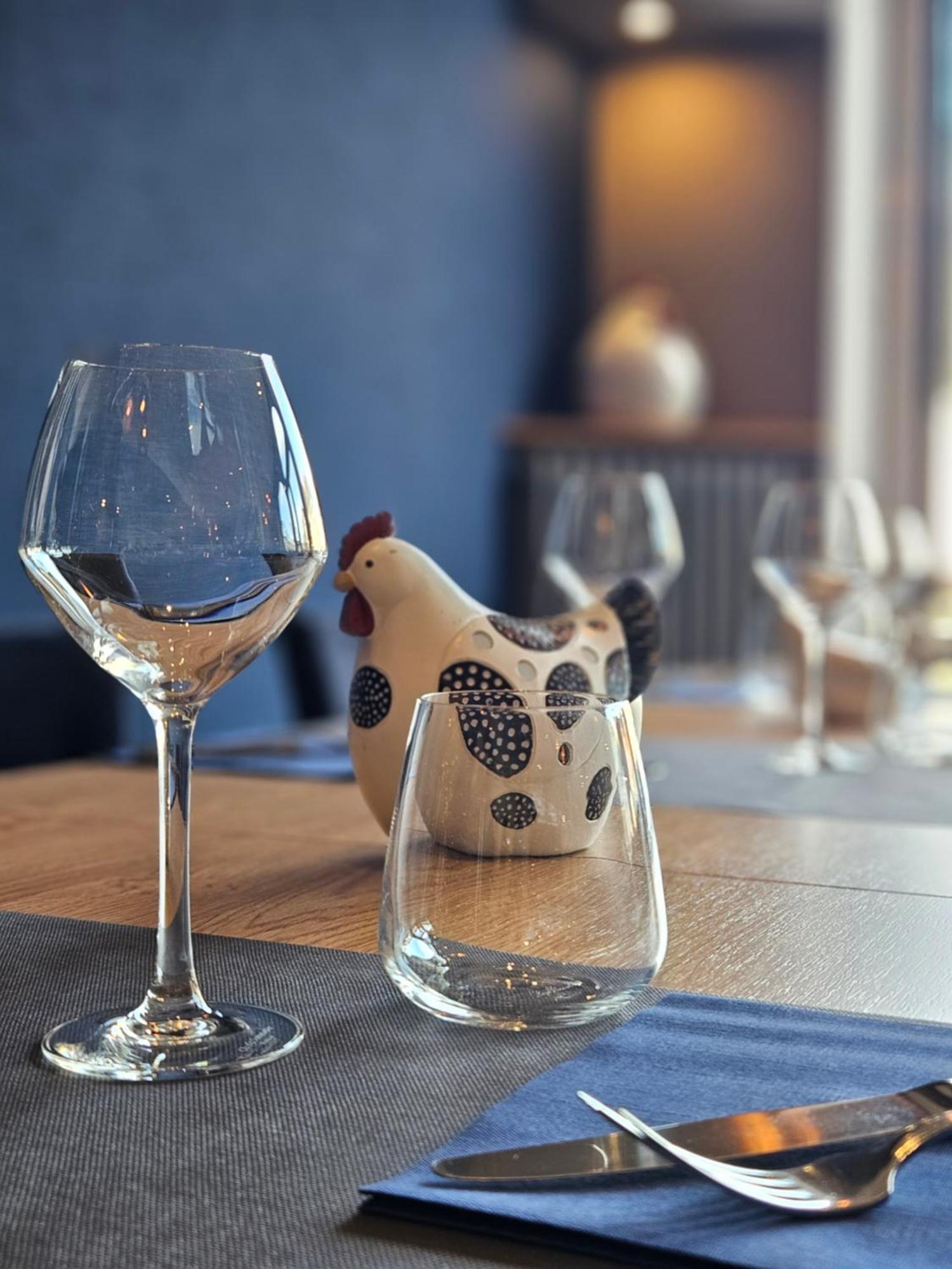 Logis Loire Hotel - Les Cocottes Restaurant Les Rosiers-sur-Loire Ngoại thất bức ảnh
