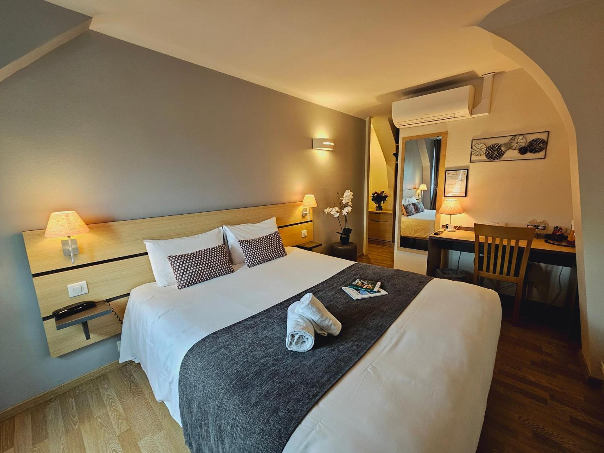Logis Loire Hotel - Les Cocottes Restaurant Les Rosiers-sur-Loire Ngoại thất bức ảnh