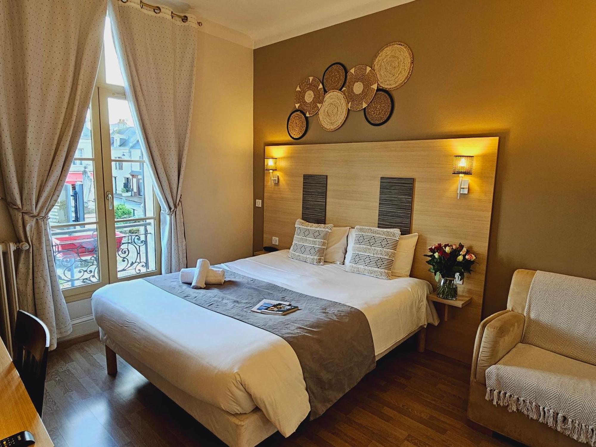 Logis Loire Hotel - Les Cocottes Restaurant Les Rosiers-sur-Loire Ngoại thất bức ảnh